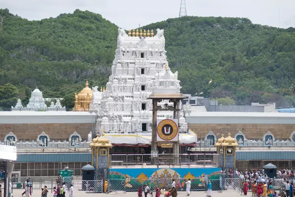 Tirumala Brahmotsavam: Russian Devotee Chants Govinda Tirumala Brahmotsavam: Russian Devotee Chants Govinda - General News | Krihaa